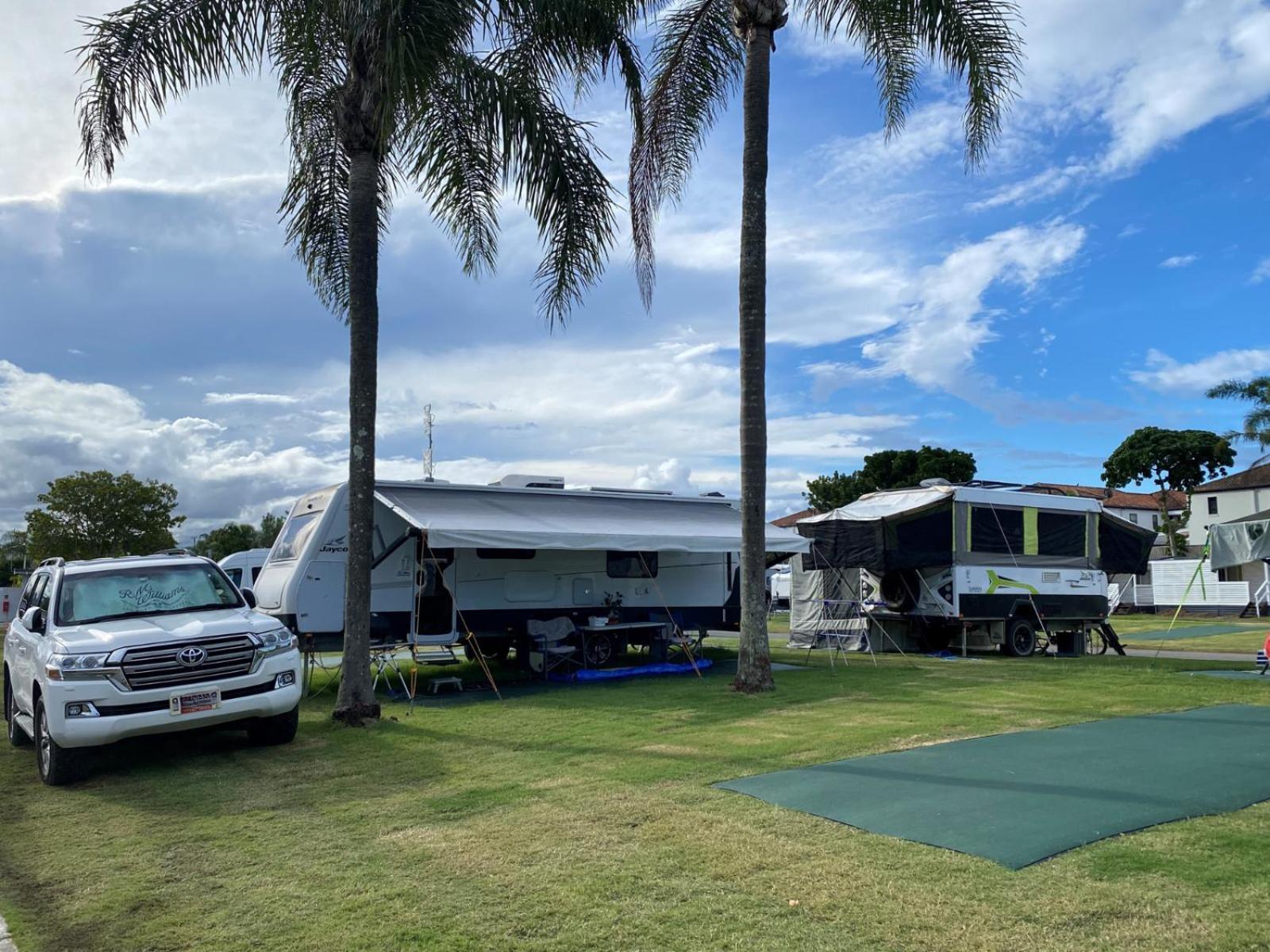 Nobby Beach Holiday Village Gold Coast Exterior photo